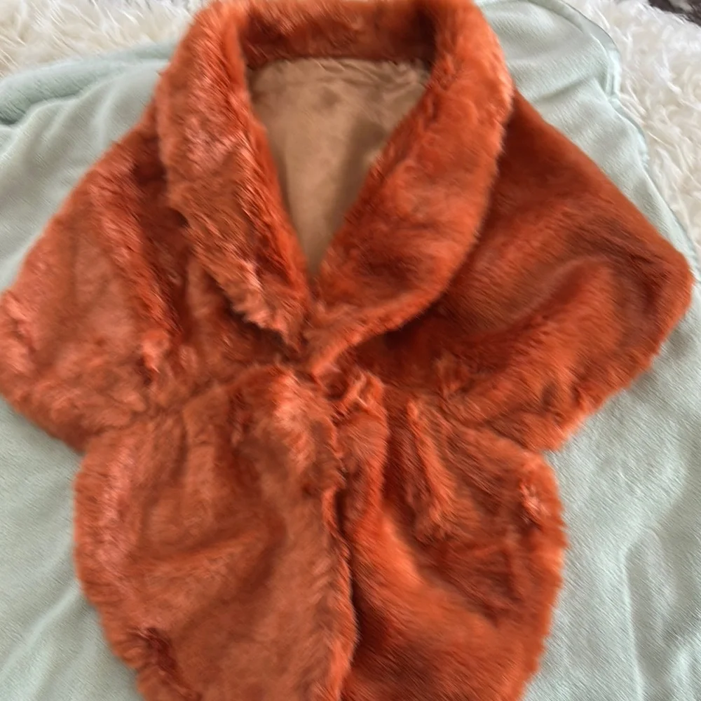 NWT La Fiorentina Burnt Orange Scarf Plush Wrap